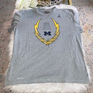 Nike Jordan University of Michigan Football Shirt size Large unisex